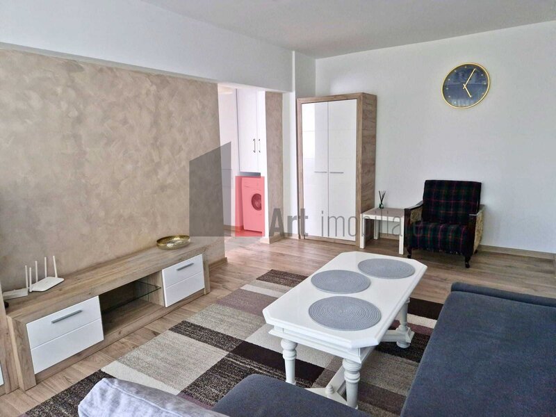 Calea Crangasi, inchiriez apartament 2 camere.